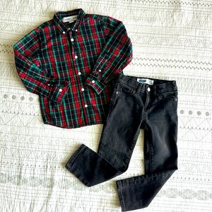 Old Navy Karate slim black jeans size 5 and old navy button up shirt size small.
